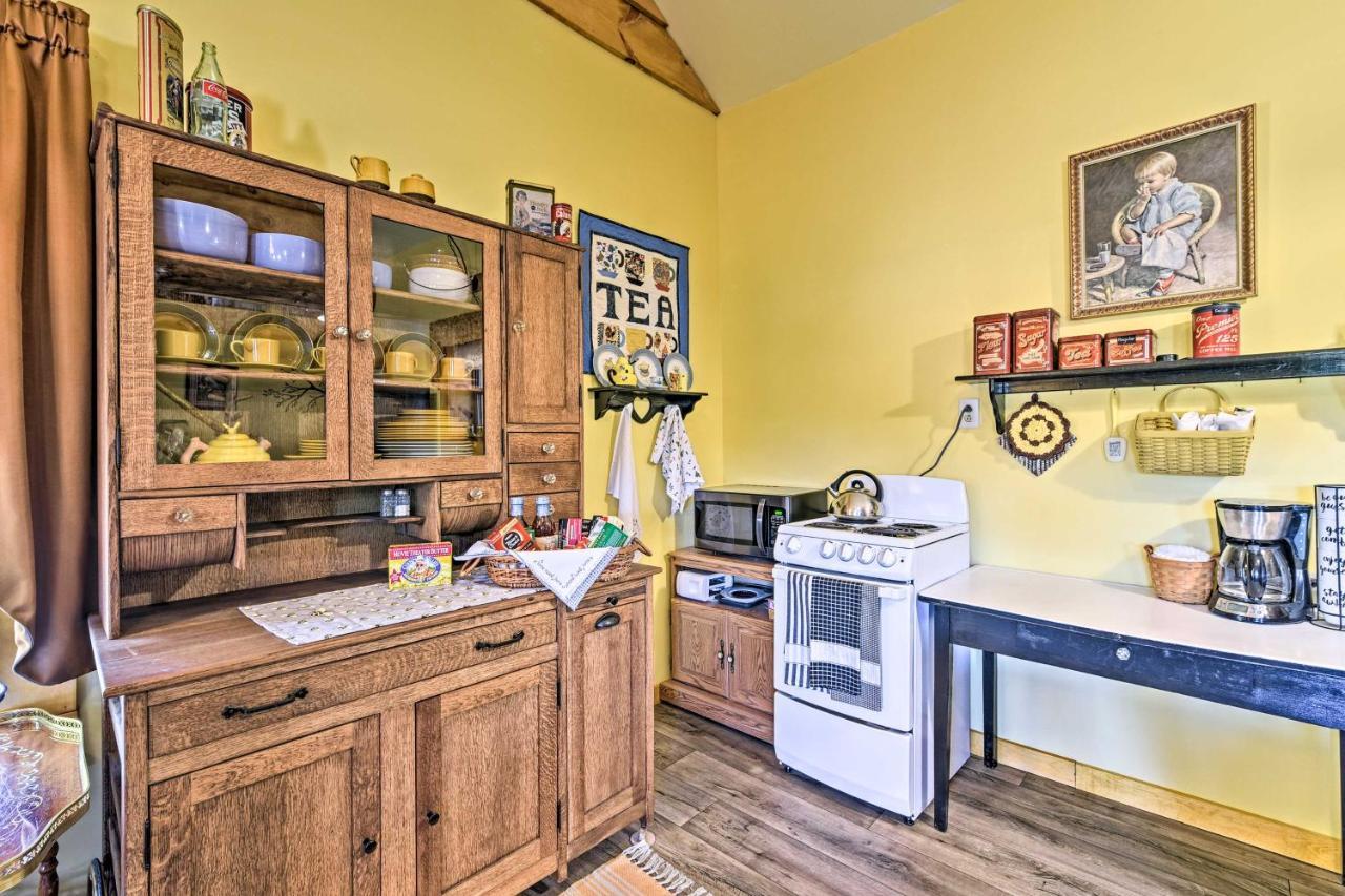 Honey House Cabin - A Quiet Countryside Retreat! Nappanee Exteriér fotografie